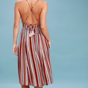 HP🎆Lulu’s Montera Backless Dress